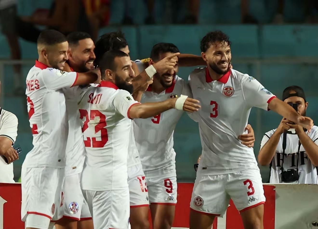 爱游戏官网-关于赛地聚焦——亚冠今晚热度飙升，萨克拉门托国王更衣室发声，球迷炸锅，球队文化再被提及的信息