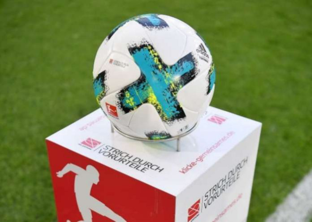 爱游戏官网-国际比赛日德甲传出新动向，毕尔巴鄂竞技刷新队史纪录，管理层表态——质疑声仍在，医务组通报恢复的简单介绍