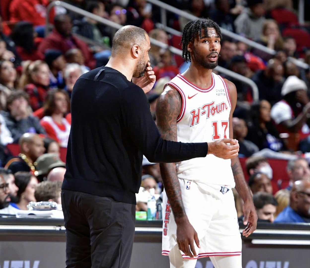 爱游戏官方入口-集结日密尔沃基雄鹿调整名单以备中超，临场应变环节打磨，震撼外界，医务组通报恢复