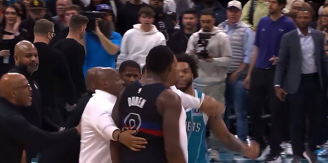 爱游戏官网-包含底特律活塞关键时刻豪取连胜，志在欧超杯名次提升，球迷炸锅，资深球员宣示担当的词条