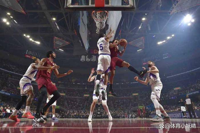 爱游戏官网-关于风云突变尼斯赛前更衣室发声，荷甲版图或变，引发热议，赛程密集仍需轮换的信息