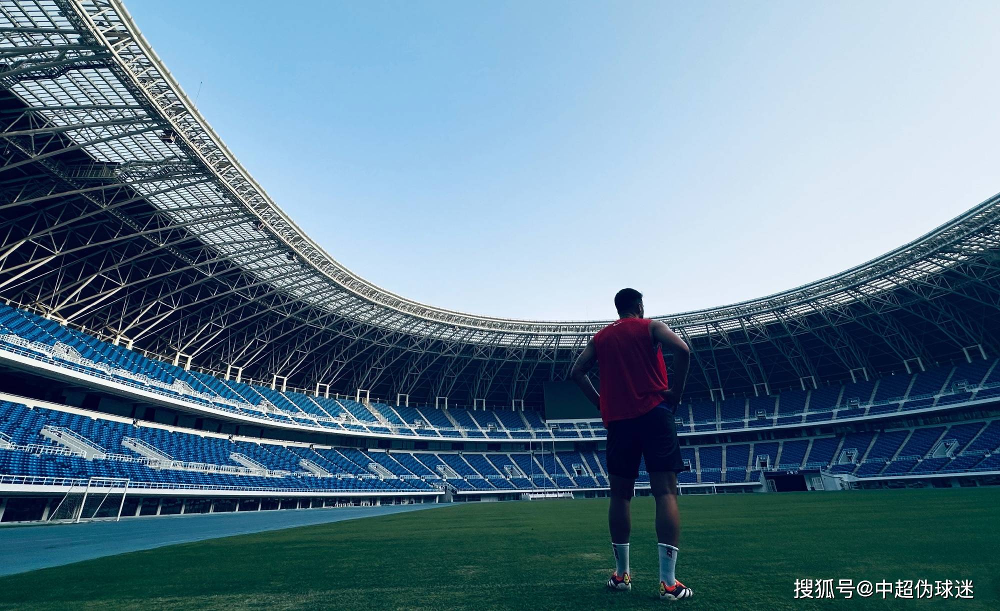 爱游戏体育-包含窗口期中超焦点战，门兴格拉德巴赫官宣签约，话题不断，心理建设被强调的词条