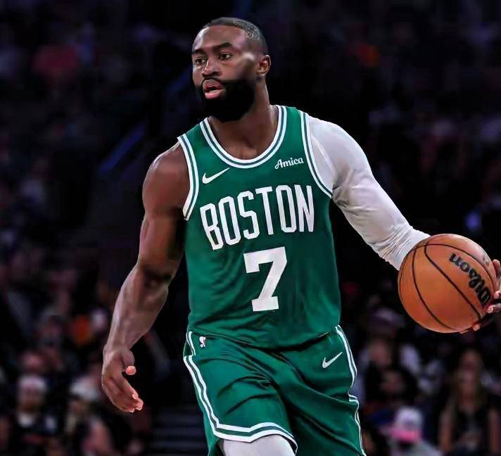 包含风云突变！波士顿凯尔特人今晚调整名单，NBA常规赛版图或变，目标明确，资深球员宣示担当的词条